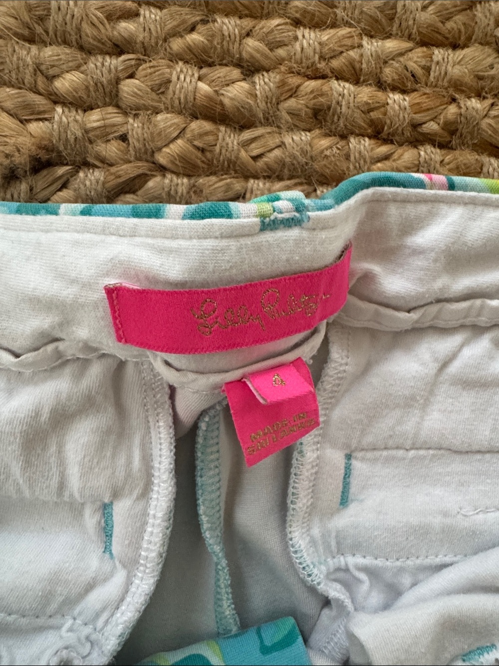 Lilly Pulitzer Women’s Size 4 Shorts Bundle Lot of 3 Tropical Floral Prints - Picture 6 of 10